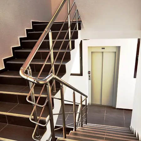 Apartament Leo *